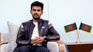 নির্বাচনকালীন সরকারে থাকছেন না আসিফ মাহমুদ, এনসিপিতে যোগ দেবেন কি?