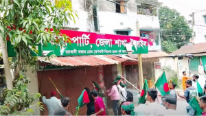 টাঙ্গাইলে জাতীয় পার্টির অফিসে ভাঙচুর, উত্তেজনা ছড়িয়ে পড়লো এলাকায়