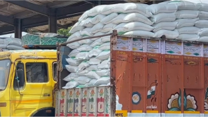 চালের বাজারে স্বস্তি? বেনাপোল বন্দর দিয়ে এলো ভারতীয় ১২৬০ টন চাল