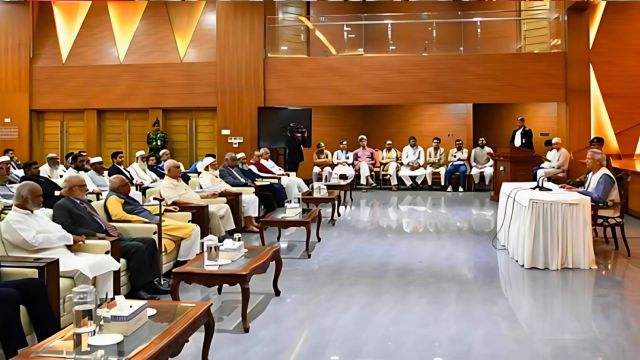 ফেব্রুয়ারিতে নির্বাচনের ঘোষণায় রাজনৈতিক দলগুলোর স্বাগত, বিভক্ত মতানৈক্যও স্পষ্ট
