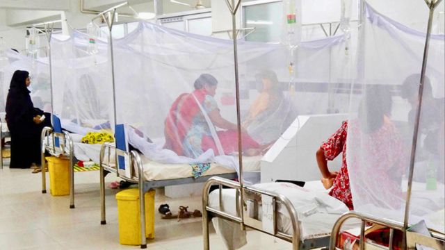 ২৪ ঘণ্টায় ডেঙ্গুতে আক্রান্ত ৩২৫, মৃত্যু ১ ২৪ ঘণ্টায় ডেঙ্গুতে আক্রান্ত ৩২৫, মৃত্যু ১