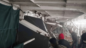 মেঘনায় চার লঞ্চের সংঘর্ষ, বন্দরে চলছে মেরামত