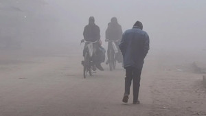 শীতের দাপটে কাঁপছে তেঁতুলিয়া