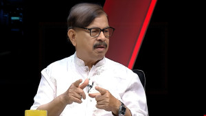 নির্বাচনে অংশ নিতে পারবেন না মান্না