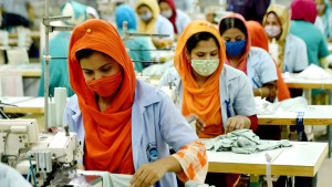 দেশের সব পোশাক কারখানা একদিন বন্ধ ঘোষণা