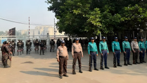 হাদির জানাজা: ‘অনাকাঙ্ক্ষিত’ ঘটনা এড়াতে মাঠে ৮৭০ আনসার