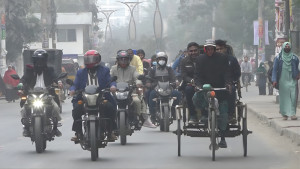 যশোরে জেঁকে বসেছে শীত