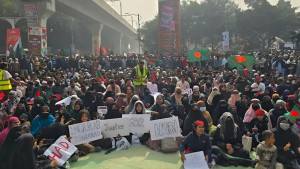 আবারও শাহবাগে ইনকিলাব মঞ্চের অবরোধ
