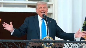 আরও ৬ দেশের নাগরিকদের যুক্তরাষ্ট্র ভ্রমণে নিষেধাজ্ঞা, তালিকায় যারা