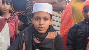 মেয়ে থেকে ছেলেতে রূপান্তর, এলাকায় চাঞ্চল্য