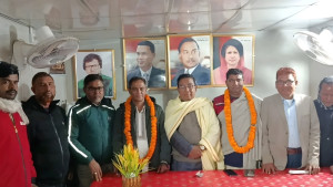 বিএনপিতে ফিরলেন ২ কৃষক লীগ নেতা, ফুলের মালায় বরণ