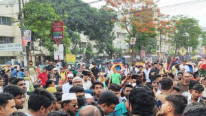 ৫ দফা দাবি না মানায় নতুনবাজার সড়কে অনির্দিষ্টকালের অবরোধ