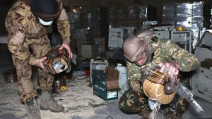 বৈধ আড়ালে অবৈধ মাদক চক্র, সেনাবাহিনী গ্রেপ্তার ৩