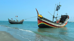 সেন্টমার্টিনের দ্বার খুললেও নেই পর্যটক