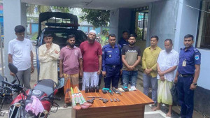 অস্ত্র ও ছয় সহযোগীসহ বিএনপি নেতা আটক