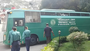 ট্রাইব্যুনালে হাজির ১৩ সেনা কর্মকর্তা