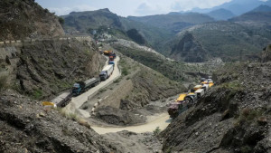 আফগানিস্তানের ১৯টি সীমান্ত পোস্ট দখলের দাবি পাকিস্তানের