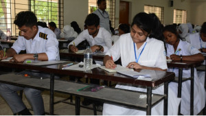 স্কুল-কলেজে কমছে শিক্ষার্থী, বাড়ছে মাদ্রাসায়