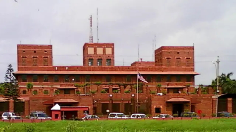 ঢাকার মার্কিন দূতাবাসে আত্মঘাতী হামলার আশঙ্কা, ফের সোয়াট মোতায়েন ঢাকার মার্কিন দূতাবাসে আত্মঘাতী হামলার আশঙ্কা, ফের সোয়াট মোতায়েন