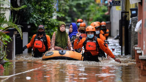 ইন্দোনেশিয়ার বালি ও ফ্লোরেসে বন্যায় মৃত ২৩