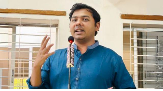 সেন্ট্রিস্টদের সমালোচনা: সিভিল সোসাইটির আস্থাহীনতায় এনসিপির রাজনীতি প্রশ্নবিদ্ধ সেন্ট্রিস্টদের সমালোচনা: সিভিল সোসাইটির আস্থাহীনতায় এনসিপির রাজনীতি প্রশ্নবিদ্ধ