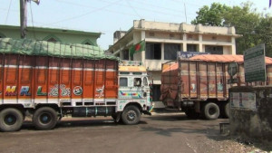 হিলি স্থলবন্দর দিয়ে ফের গম আমদানি শুরু