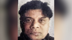 ঢাবি হলের সামনে গুলিতে নিহত যুবক ‘শীর্ষ সন্ত্রাসী’