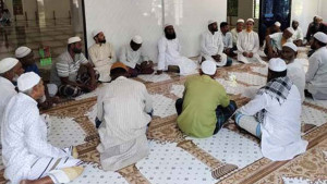 সাউন্ড বক্স বাজালে কবরস্থানে দাফনে নিষেধাজ্ঞা!