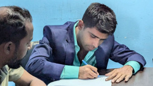 এএসপি পরিচয়ে রাজমিস্ত্রির প্রেম!