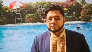 স্কুলে না এসে বেতন উত্তোলনের অভিযোগ প্রধান শিক্ষকের বিরুদ্ধে