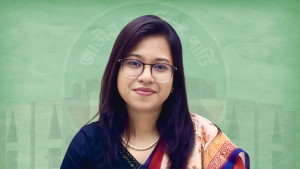 বিধানের বাধায় আটকে যাচ্ছেন মনিরা শারমিন!