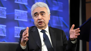 উপসাগরীয় অঞ্চলে জ্বালানি উৎপাদন যুদ্ধের আগের অবস্থায় ফিরতে লাগবে ‘২ বছর’