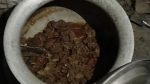 মাছের ঘের থেকে রান্না করা হরিণের মাংস উদ্ধার