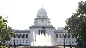 অনলাইনে ক্লাসের নির্দেশনা চেয়ে রিট, শুনানি সোমবার