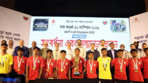 সাফ চ্যাম্পিয়নদের সংবর্ধনা ও আর্থিক পুরস্কার প্রদান