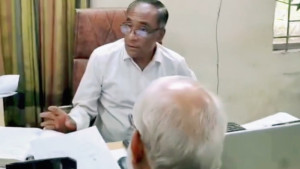 ভূমি অফিসে সাংবাদিকদের ‘তালাবদ্ধ’ করে রাখার অভিযোগ