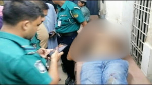 মাদক কারবারিদের হামলায় পুলিশ সদস্য আহত