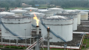 দেশে পেট্রোল-অকটেন উৎপাদনের পরও সংকট কেন