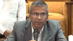 ২০ হাজার কোটি টাকা ছাপানোর খবরে যা বললেন গভর্নর