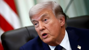 পাকিস্তান যাচ্ছে না যুক্তরাষ্ট্রের প্রতিনিধি দল, জানালেন ট্রাম্প