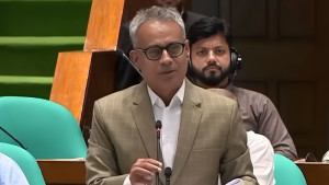 রেল ভ্রমণ নিরাপদ করতে সরকারের বিশেষ উদ্যোগের কথা জানালেন মন্ত্রী