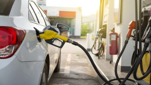 জ্বালানি তেলের নতুন দাম আজ থেকে কার্যকর