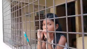 স্কুল ভবনে আটকা পড়ে ঘণ্টাব্যাপী শিশুর আর্তনাদ, অতঃপর...