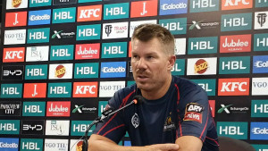 ওয়ার্নারের জবাবে থমকে গেল আইপিএল আলোচনা