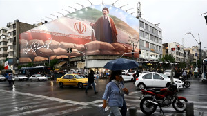 বন্দরে মার্কিন অবরোধের মেয়াদ বাড়ানোর পরিকল্পনা ‘মেনে নেবে না’ ইরান