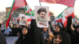 বিদেশি আগ্রাসনকারীদের জায়গা হবে ‘সমুদ্রের তলদেশে’—নতুন বার্তায় মোজতবা খামেনি