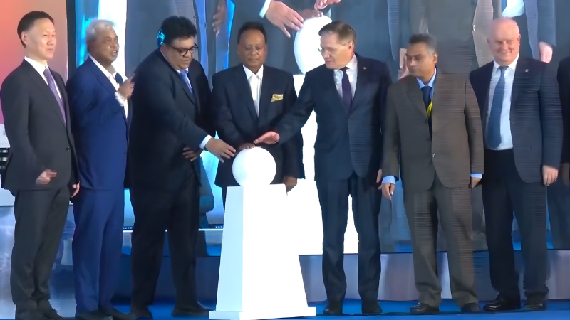 রূপপুরে রূপপুর পারমাণবিক বিদ্যুৎকেন্দ্রে জ্বালানি লোডিং শুরু