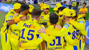 মালিকানা চেয়েছিলেন ধোনি, ফিরিয়ে দিল চেন্নাই!
