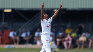 ৬ উইকেট নিয়ে যত রেকর্ড গড়লেন হাসান মাহমুদ