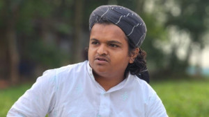 জুলাই জাদুঘরের ভাস্কর্য ভাঙতে বললেন রফিকুল ইসলাম মাদানী
